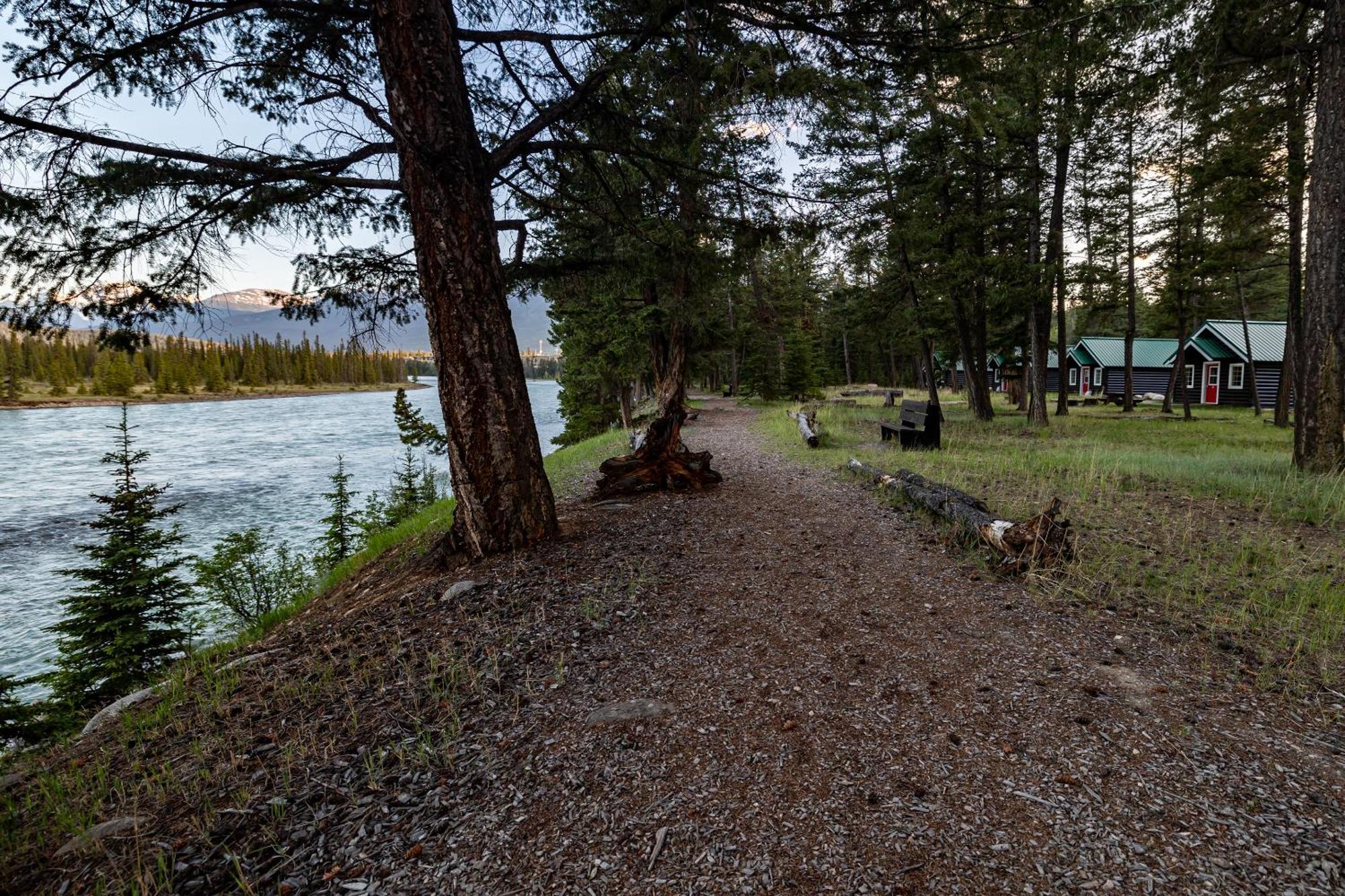 Pine Bungalows Jasper Exterior photo